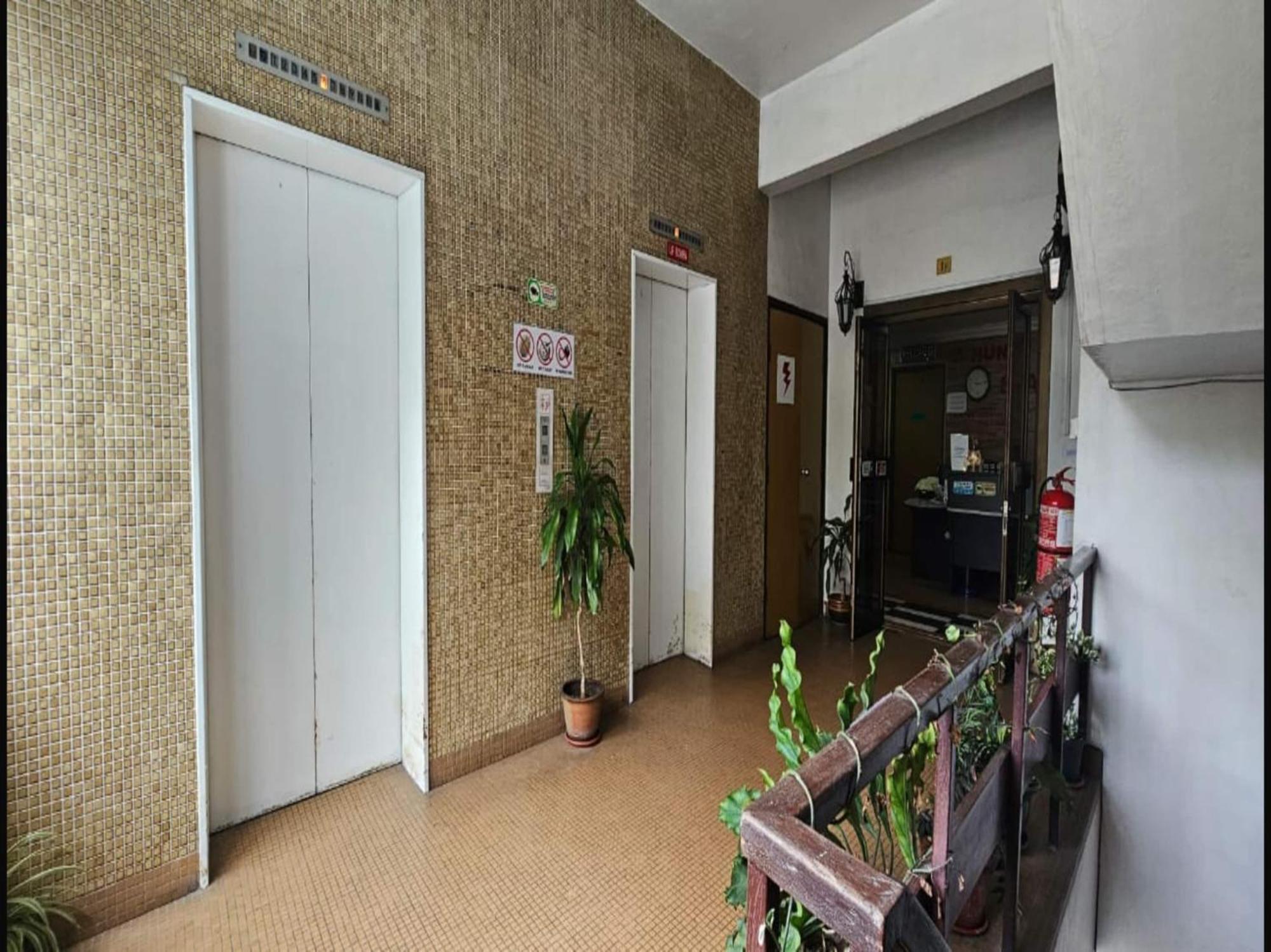 Oyo 90979 Sianglory Inn Kota Kinabalu Eksteriør billede