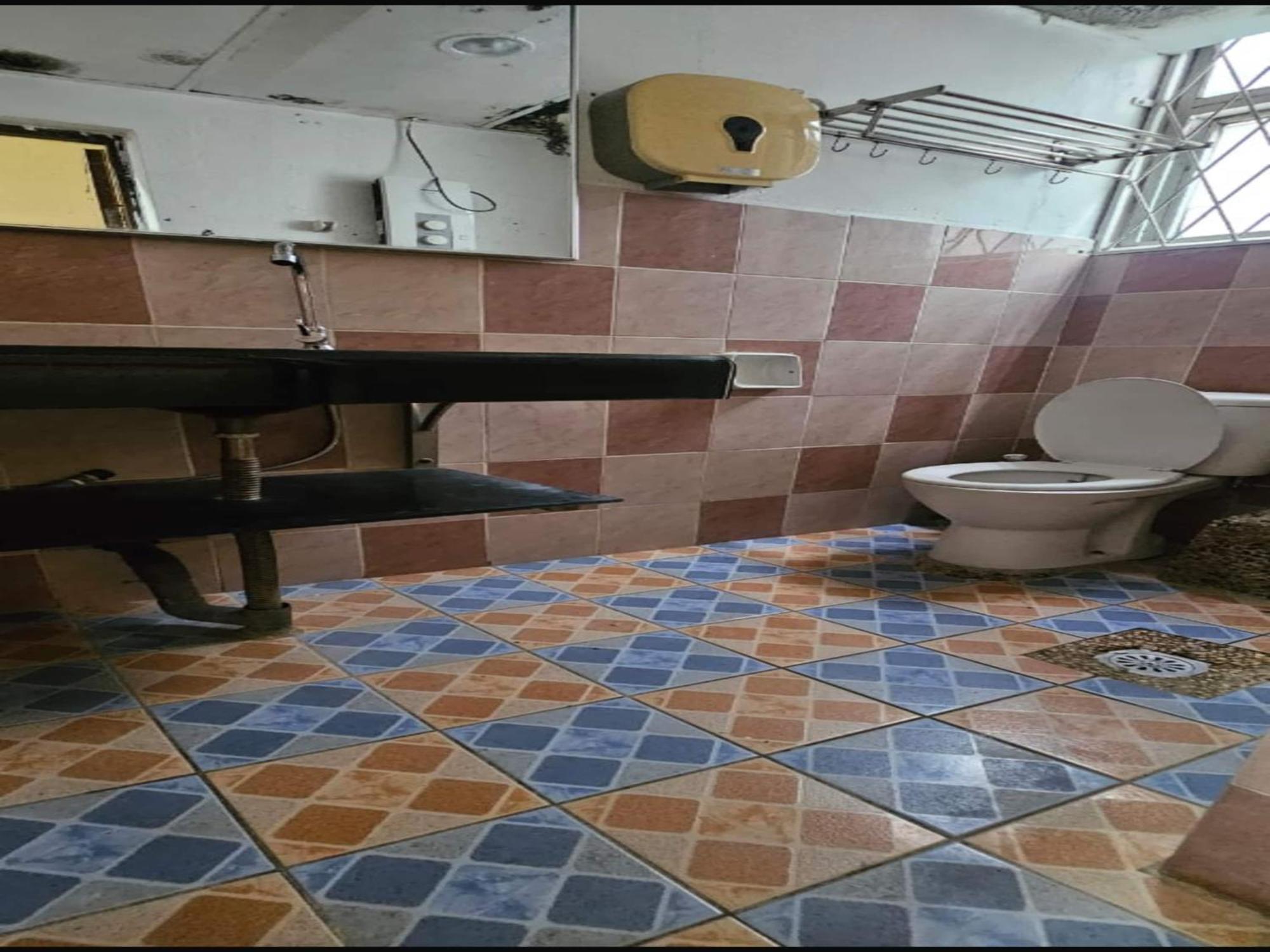 Oyo 90979 Sianglory Inn Kota Kinabalu Eksteriør billede