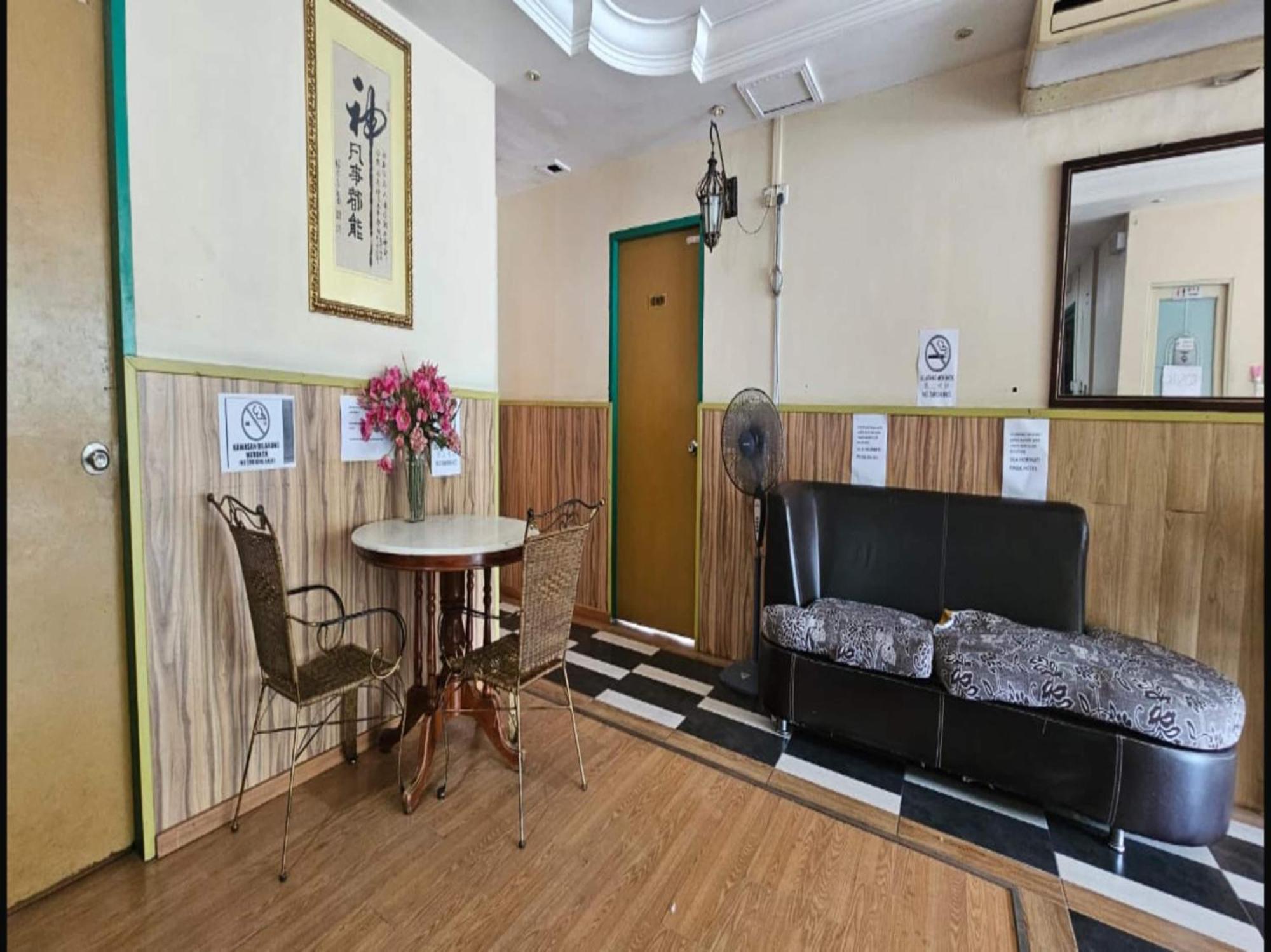 Oyo 90979 Sianglory Inn Kota Kinabalu Eksteriør billede